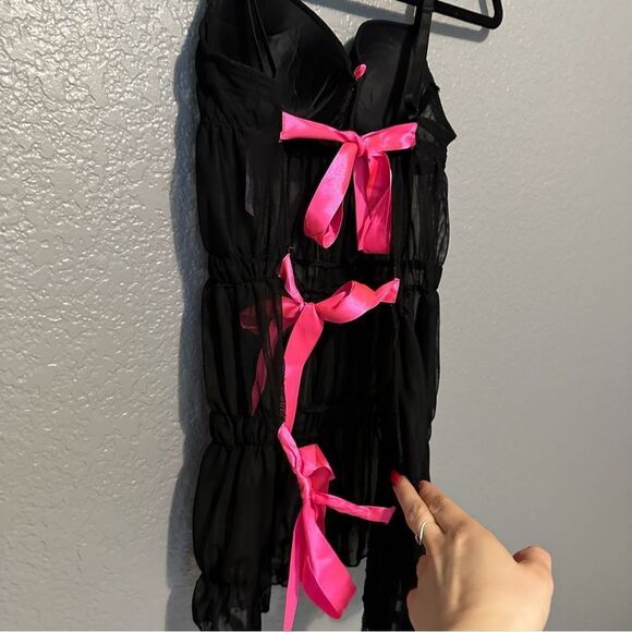 🍄Native intimates black & bright pink bow lingerie babydoll open back top/dress - Picture 9 of 9